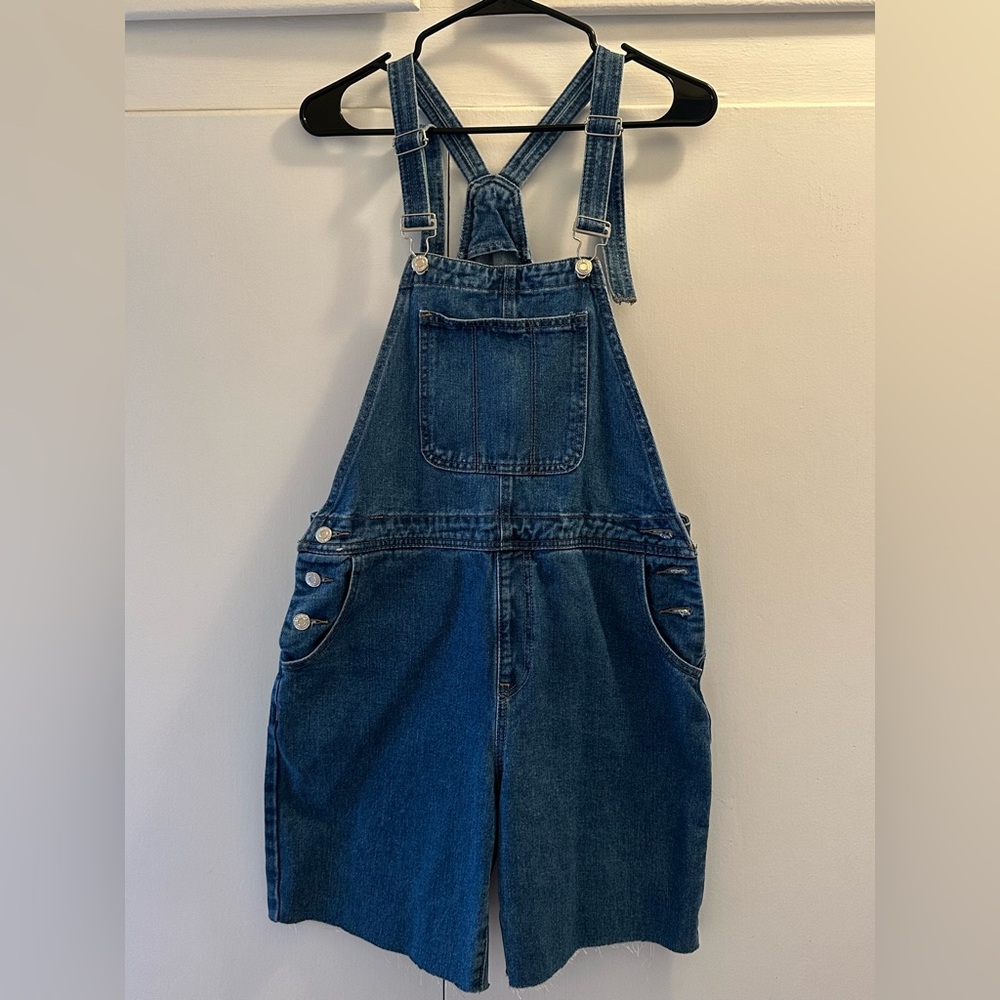 medium wash overall shorts